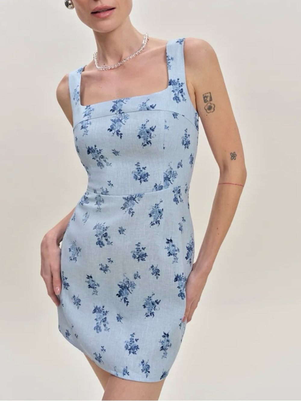 Reformation Celosia linen mini dress blue floral print in Crystalline Size 4 - Picture 2 of 11